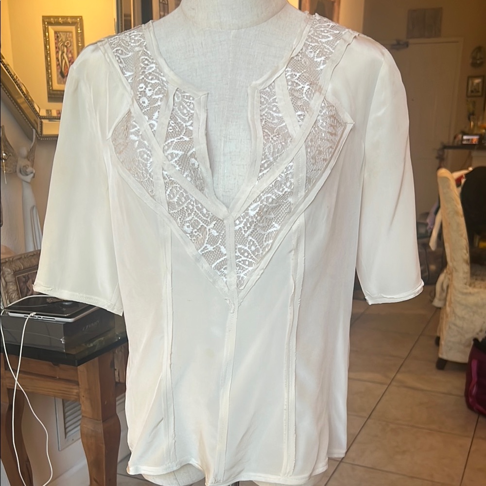 BCBG Elegant Cream Lace Women's Top SIZE S